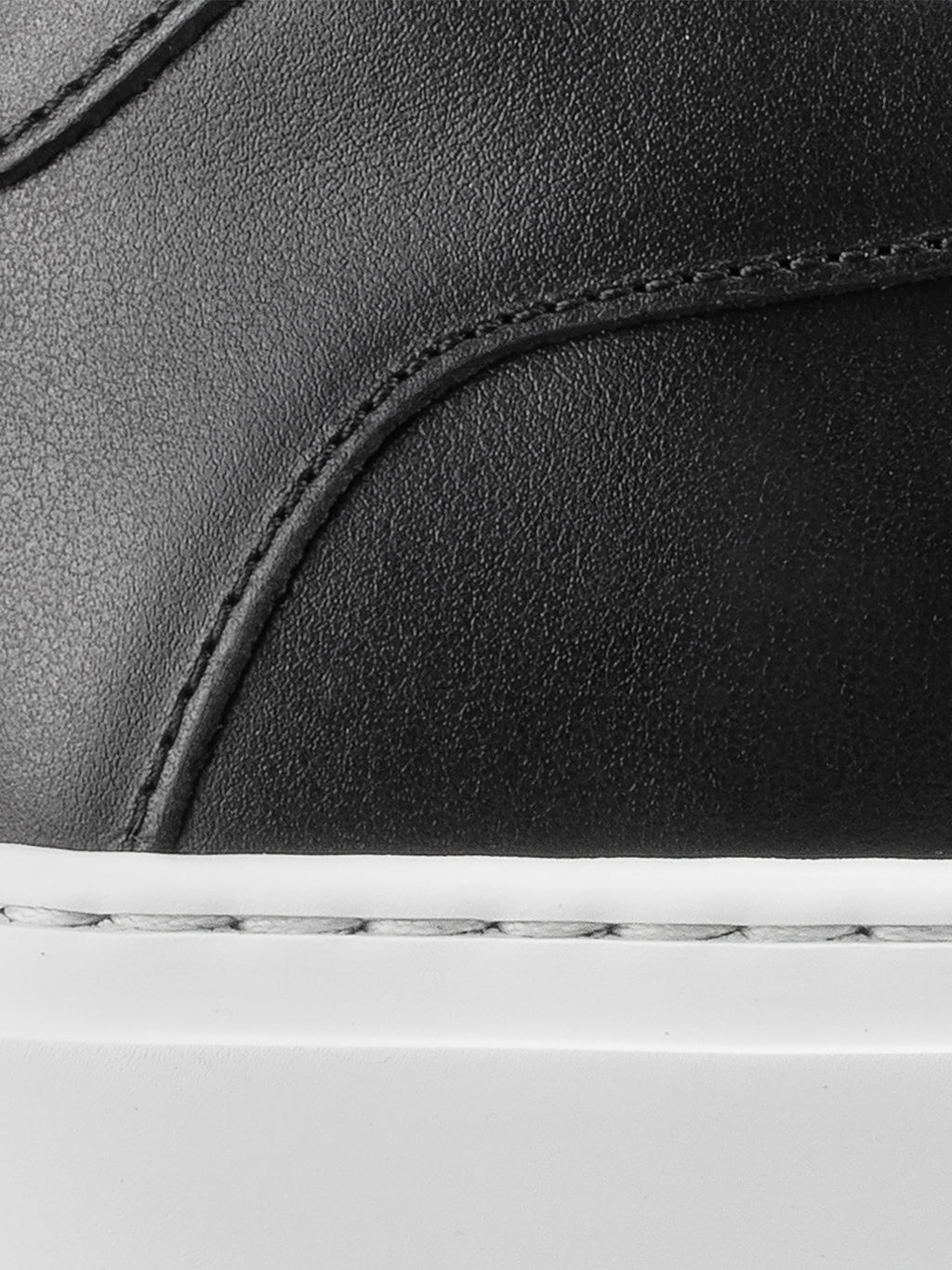 Capri Leather Sneaker in Onyx Wide Fit