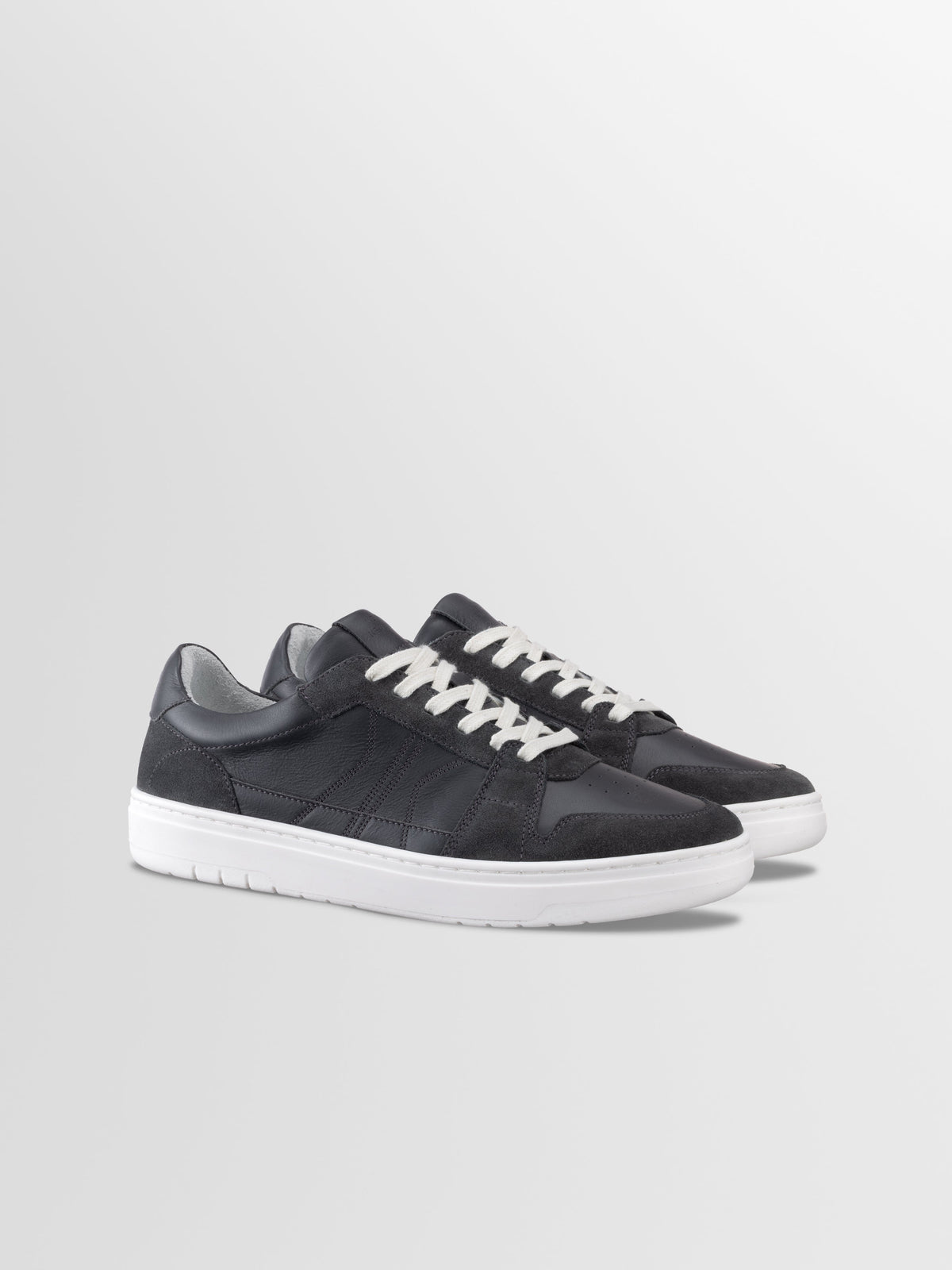 Carrara Suede Sneaker in Basalt